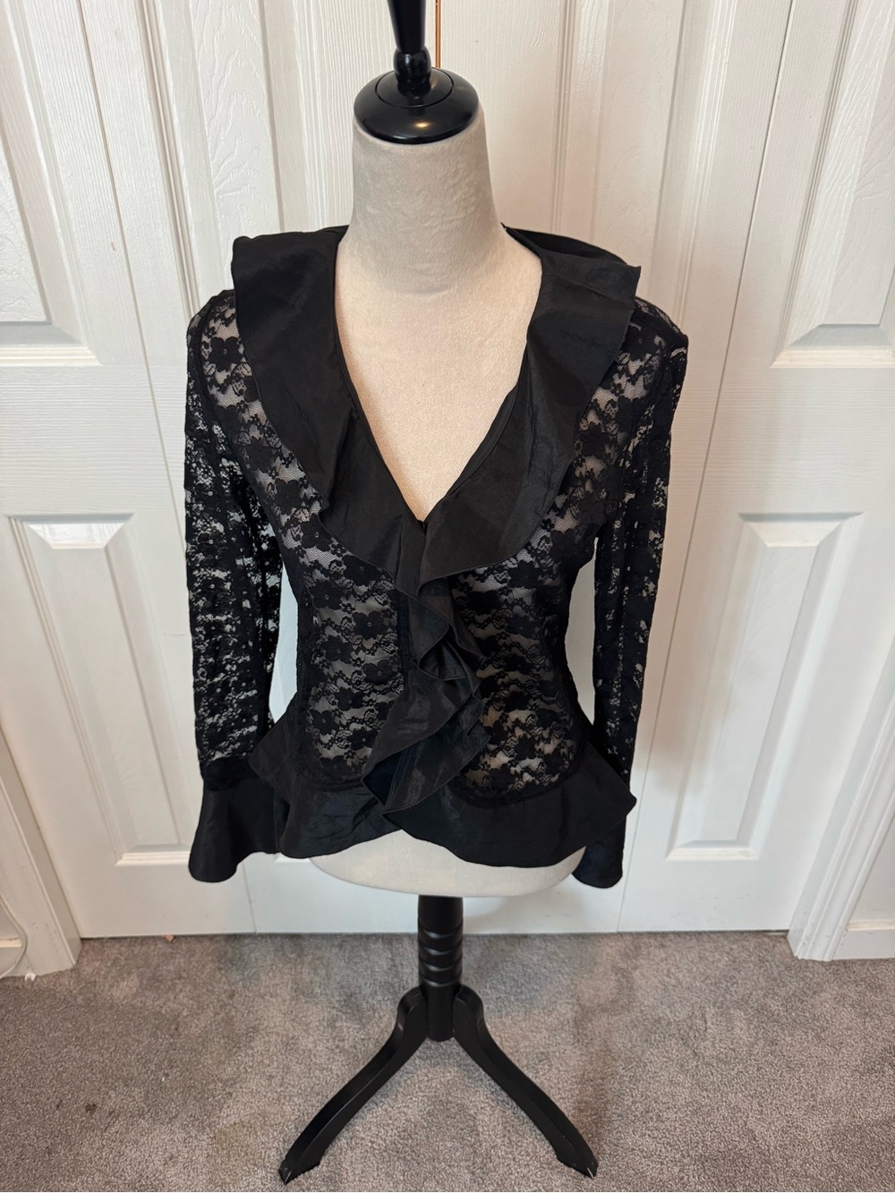 Joseph Ribkoff size 8 Lace top with Satin Ruffle Accents - Picture 2 of 16